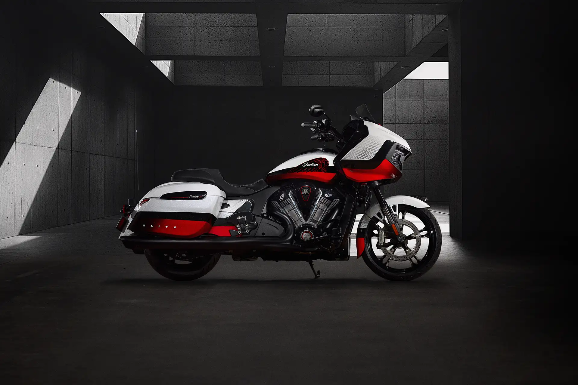 Whitestone Motorrad Solothurn Challenger Elite Banner