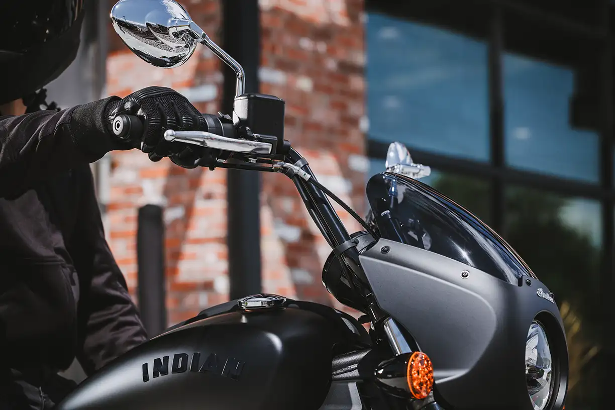 Whitestone Motorrad Solothurn Deine Scout, dein Style Carousel