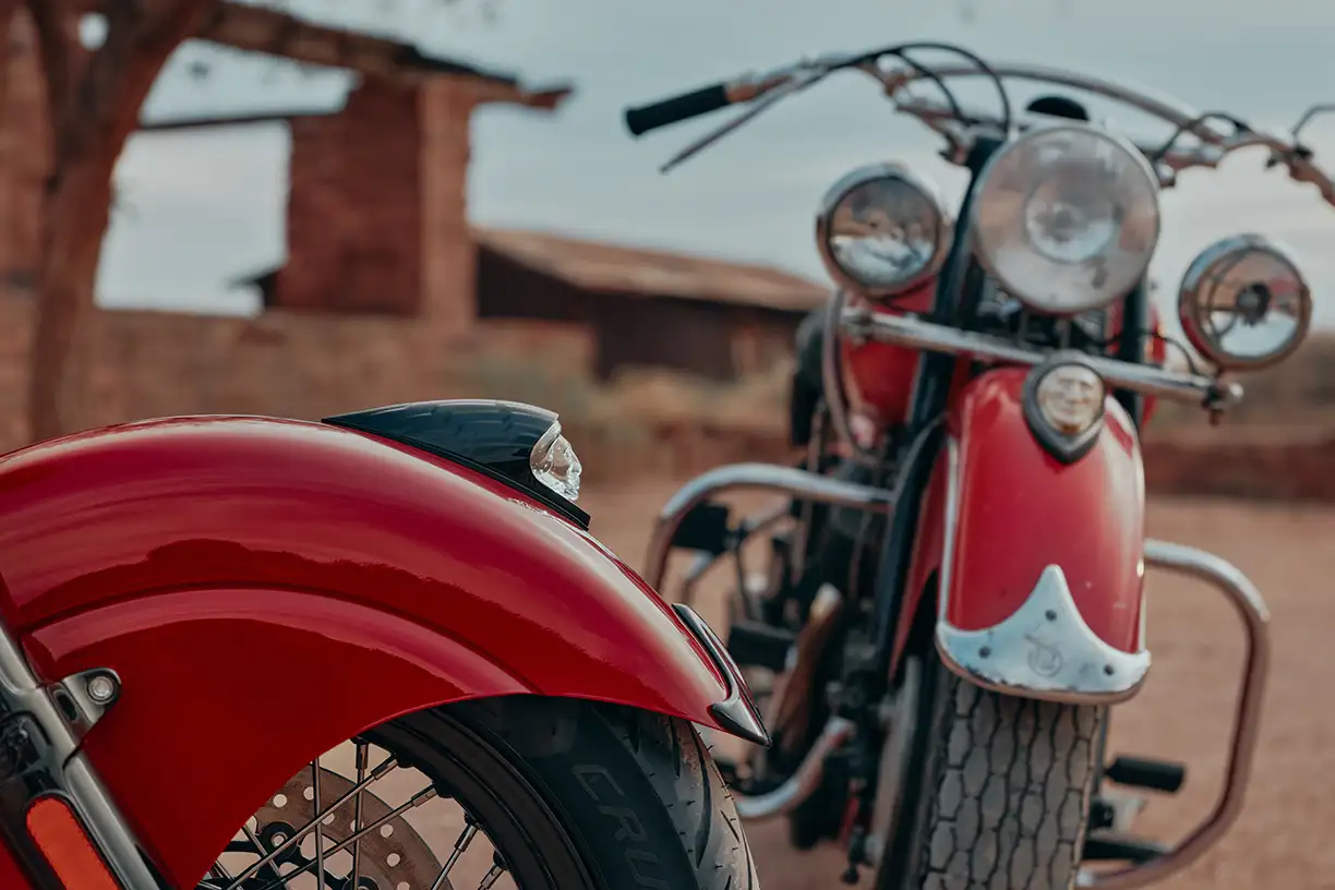 Whitestone Motorrad Solothurn Klassische Features  Carousel