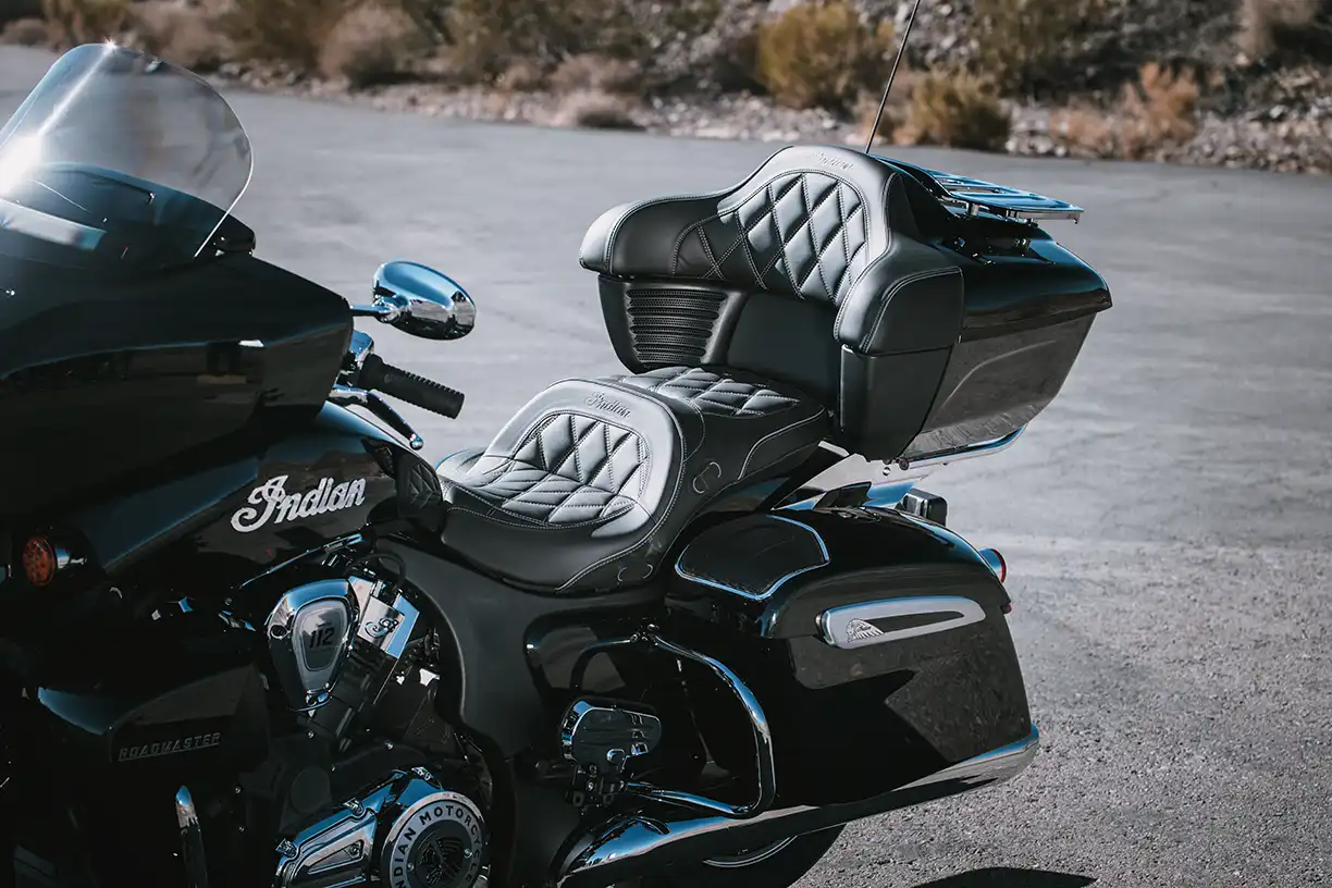 Whitestone Motorrad Solothurn Deine Roadmaster, dein Stil Carousel