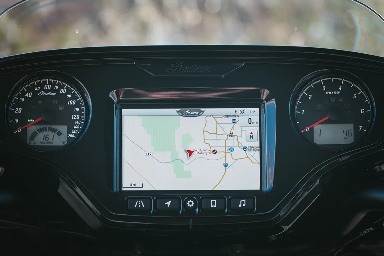 Whitestone Motorrad Solothurn Übersichtliches Infotainment Carousel