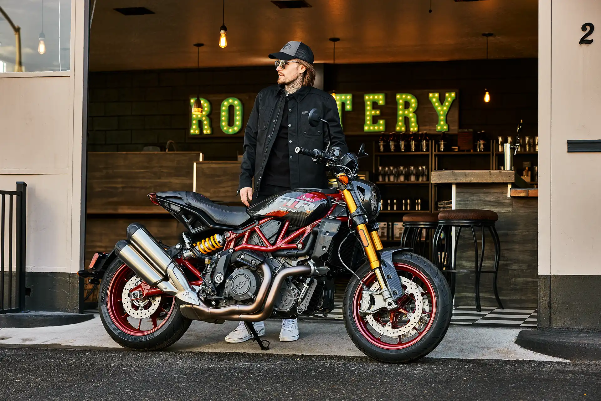 Whitestone Motorrad Solothurn FTR R Carbon Banner